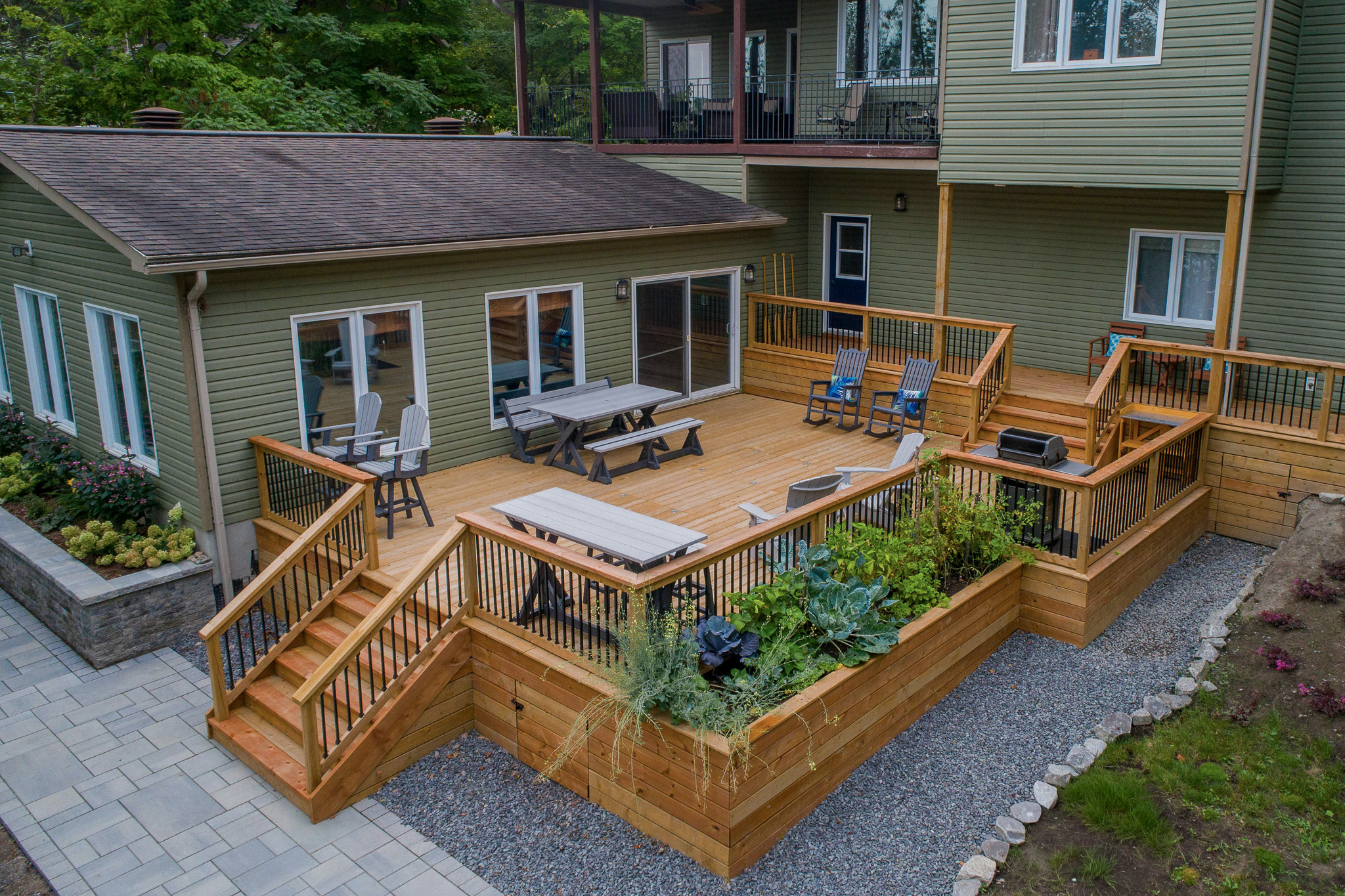 Custom deck builder in Spokane WA